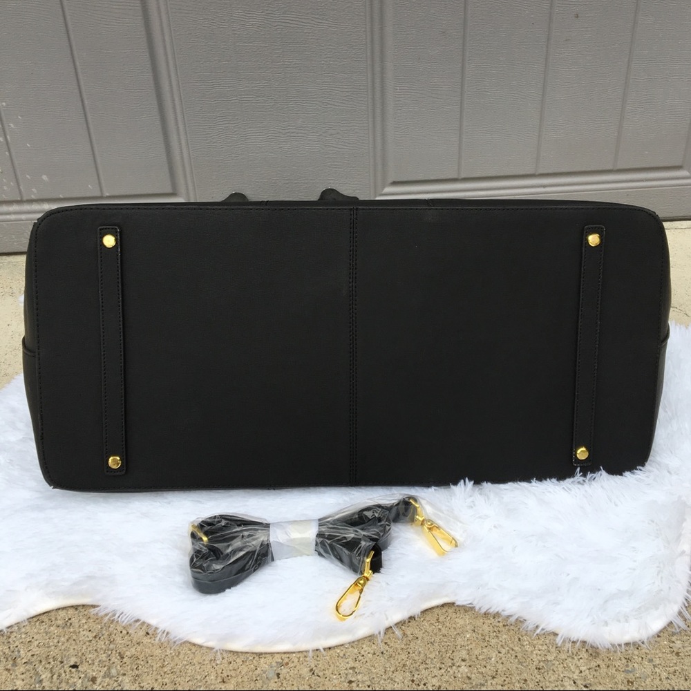 Joy Mangano Christie Collection Leather Weekender! - Picture 6 of 8